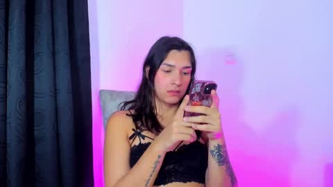  s online show from December 7, 2024, 7:49 am