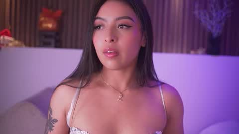 Camila online show from February 25, 2026, 3:27 am