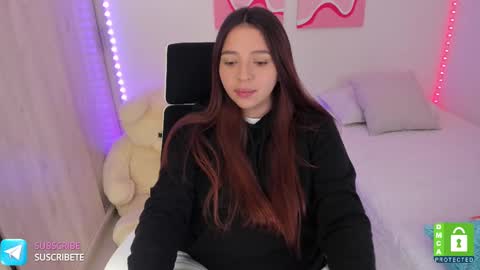  C A M I  online show from February 13, 2025, 11:26 pm