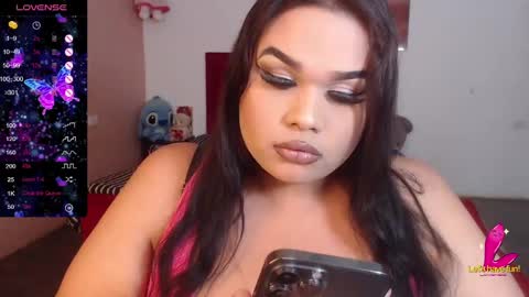 Snapshot of camila_fuenmayor chatting on February 4, 2025, 3:00 am online show from February 4, 2025, 3:00 am