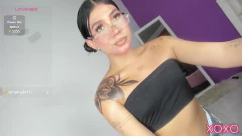 Cami vazques online show from September 17, 2025, 12:01 am