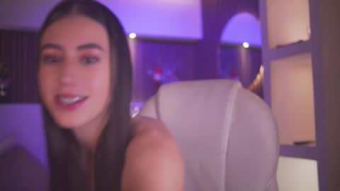 camila_martinez9 online show from December 4, 2025, 12:14 pm