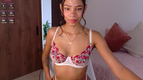 Camila  online show from November 4, 2025, 4:28 pm