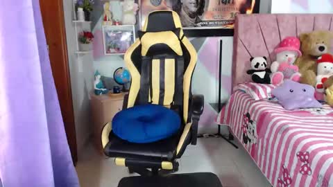 valentinaEpic way Ive been fucked 1515  online show from December 17, 2025, 11:49 am