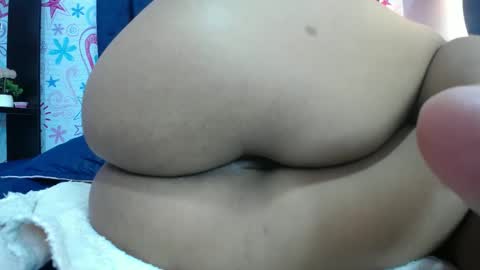 Snapshot of camila_rous_ chatting on February 20, 2025, 10:48 pm CAMILA online show from February 20, 2025, 10:48 pm