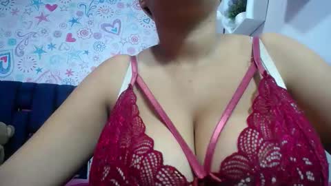 Snapshot of camila_rous_ chatting on September 21, 2025, 6:31 pm CAMILA online show from September 21, 2025, 6:31 pm