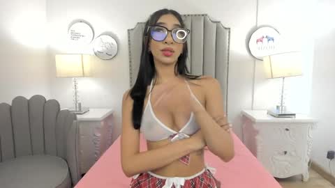 camila sunsen online show from May 13, 2026, 1:25 am