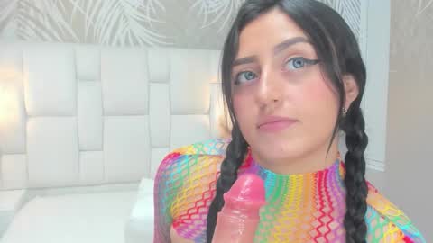 Snapshot of camilahunter__ chatting on February 15, 2026, 7:51 am Camila online show from February 15, 2026, 7:51 am