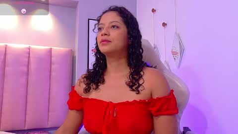 Snapshot of camilalevy chatting on February 25, 2026, 12:26 pm Camila online show from February 25, 2026, 12:26 pm