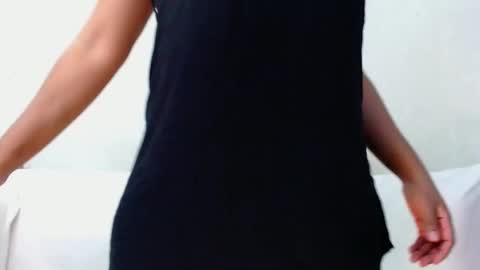 cami online show from February 18, 2025, 8:05 am