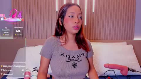 camile_cute online show from September 9, 2025, 8:52 pm