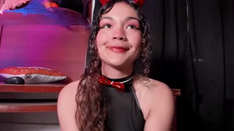 Snapshot of camilla_miller01 chatting on October 29, 2025, 10:11 pm camilla_miller01 online show from October 29, 2025, 10:11 pm