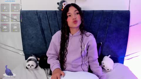 Snapshot of camilla_miller01 chatting on November 8, 2025, 2:28 pm camilla_miller01 online show from November 8, 2025, 2:28 pm