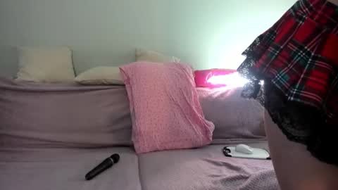 Snapshot of camillabenz chatting on December 10, 2024, 10:38 am Camilla online show from December 10, 2024, 10:38 am