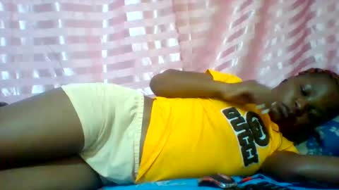 camillah_sweet online show from April 6, 2026, 4:21 am