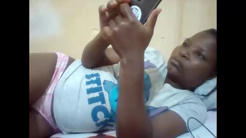Snapshot of camillah_sweet chatting on June 4, 2026, 6:14 pm camillah_sweet online show from June 4, 2026, 6:14 pm