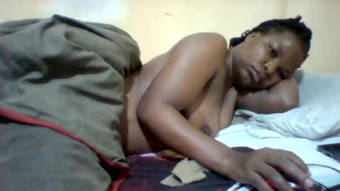 Snapshot of camillah_sweet chatting on June 14, 2026, 2:46 am camillah_sweet online show from June 14, 2026, 2:46 am