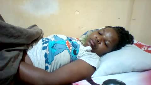 Snapshot of camillah_sweet chatting on June 22, 2026, 2:13 am camillah_sweet online show from June 22, 2026, 2:13 am