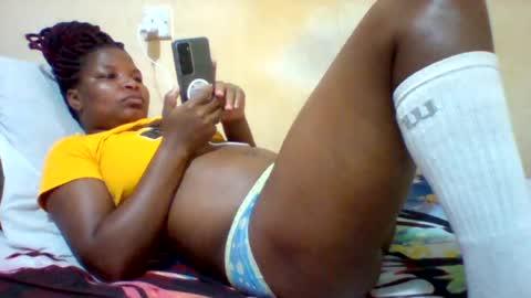 Snapshot of camillah_sweet chatting on July 17, 2026, 6:57 pm camillah_sweet online show from July 17, 2026, 6:57 pm