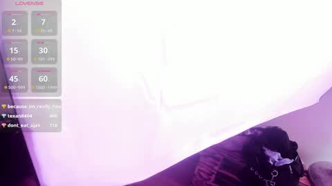 Snapshot of camille1310 chatting on March 9, 2025, 3:43 am Camille online show from March 9, 2025, 3:43 am