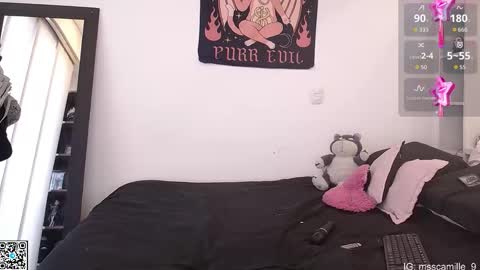 Camille  online show from November 27, 2025, 9:06 pm