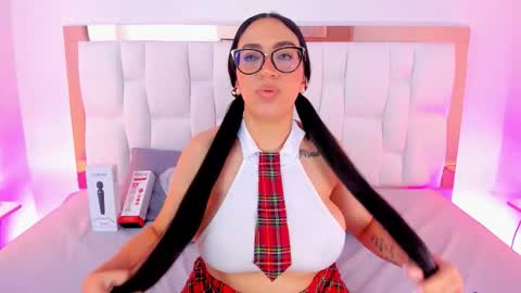 Camille online show from November 28, 2025, 1:58 pm