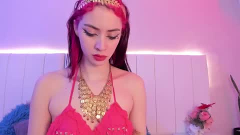 C A M I L L E N    Help me get to the top online show from November 14, 2025, 11:35 pm