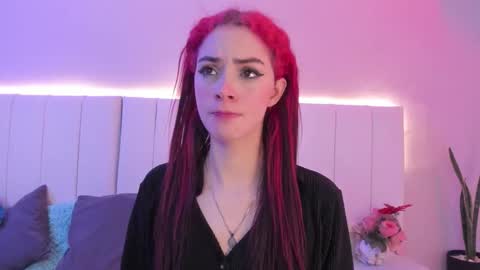 C A M I L L E N    Help me get to the top online show from November 18, 2025, 10:47 pm