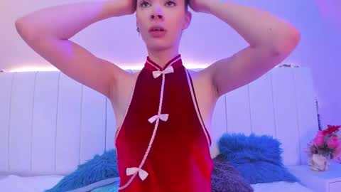 C A M I L L E N    Help me get to the top online show from November 29, 2025, 10:35 pm