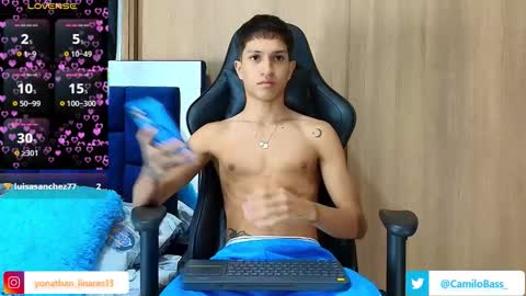 Snapshot of camilobass_ chatting on October 29, 2025, 12:02 am Camilo Bass online show from October 29, 2025, 12:02 am