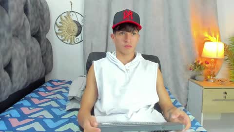 Camilo Bass online show from April 14, 2026, 1:44 am
