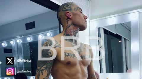 Snapshot of camiloinlive chatting on October 26, 2025, 12:00 pm camiloinlive online show from October 26, 2025, 12:00 pm