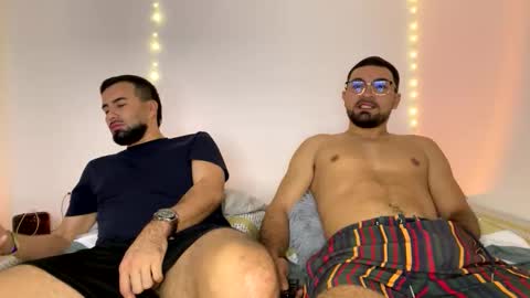 camilor_30 online show from December 17, 2025, 10:32 am