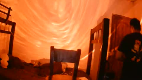 Snapshot of camilowhite_ chatting on November 17, 2025, 7:08 pm Camilowhite online show from November 17, 2025, 7:08 pm