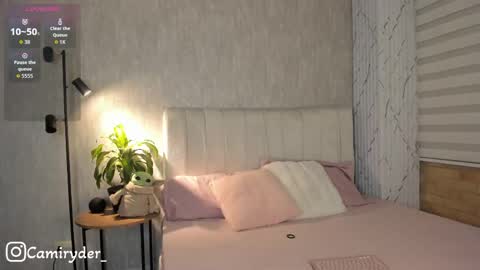 Cami  Independent model online show from April 22, 2026, 1:52 am