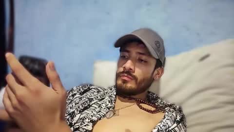 camisitas737 online show from March 22, 2026, 2:26 am