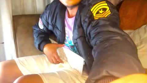 camivaron online show from February 10, 2025, 7:04 am