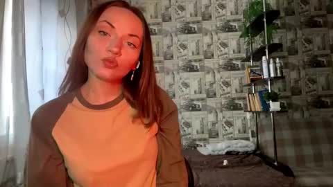 Julia online show from February 17, 2026, 12:45 pm