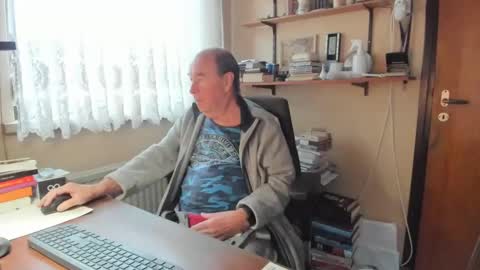 Snapshot of cammee chatting on February 6, 2025, 9:11 am Cammee online show from February 6, 2025, 9:11 am