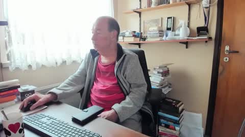 Snapshot of cammee chatting on February 20, 2025, 9:33 am Cammee online show from February 20, 2025, 9:33 am