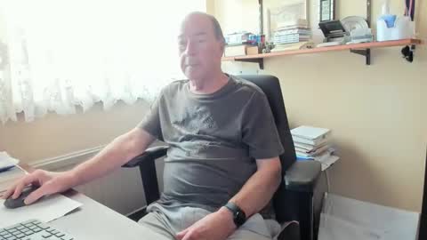 Snapshot of cammee chatting on December 1, 2025, 10:09 am Cammee online show from December 1, 2025, 10:09 am