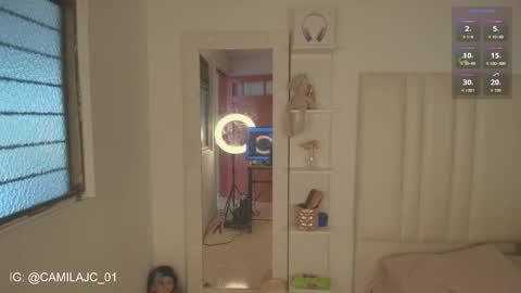 Laura Camila online show from February 18, 2026, 3:41 pm