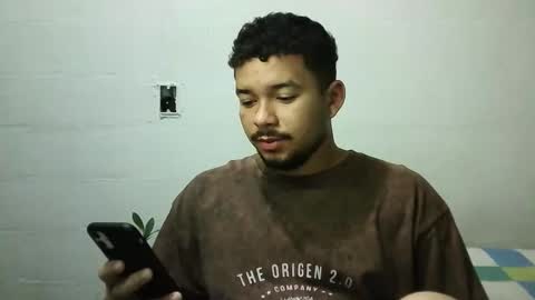 Snapshot of camrichard chatting on May 20, 2026, 4:40 am Richard online show from May 20, 2026, 4:40 am