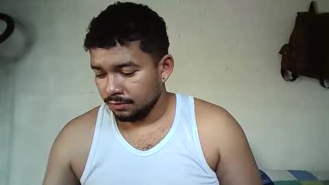Snapshot of camrichard chatting on May 20, 2026, 9:32 pm Richard online show from May 20, 2026, 9:32 pm