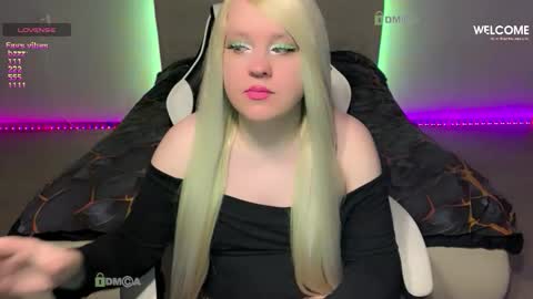 Snapshot of camsmiley chatting on January 18, 2026, 6:34 pm Miley online show from January 18, 2026, 6:34 pm