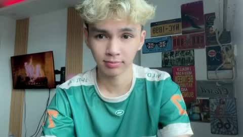 Snapshot of camwithethan chatting on March 7, 2026, 5:15 am Ethan online show from March 7, 2026, 5:15 am