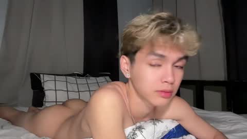 Snapshot of camwithethan chatting on March 25, 2026, 4:24 pm Ethan online show from March 25, 2026, 4:24 pm