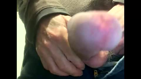 Snapshot of canadianwoody chatting on December 12, 2024, 11:47 pm canadianwoody online show from December 12, 2024, 11:47 pm