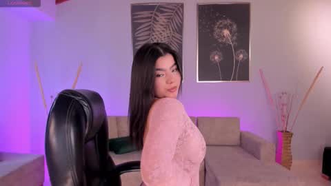  Candanse R  online show from October 19, 2025, 12:17 pm