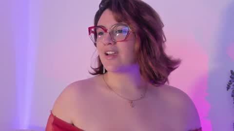 Snapshot of candelariia_ chatting on March 7, 2025, 4:44 pm candelariia_ online show from March 7, 2025, 4:44 pm